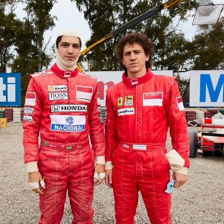 Matt Mella como Alain Prost e Gabriel Leone como Ayrton Senna em série da Netflix