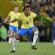 'Todos juntos vamos, para frente Brasil, Brasil. Salve a sele&ccedil;&atilde;o!'