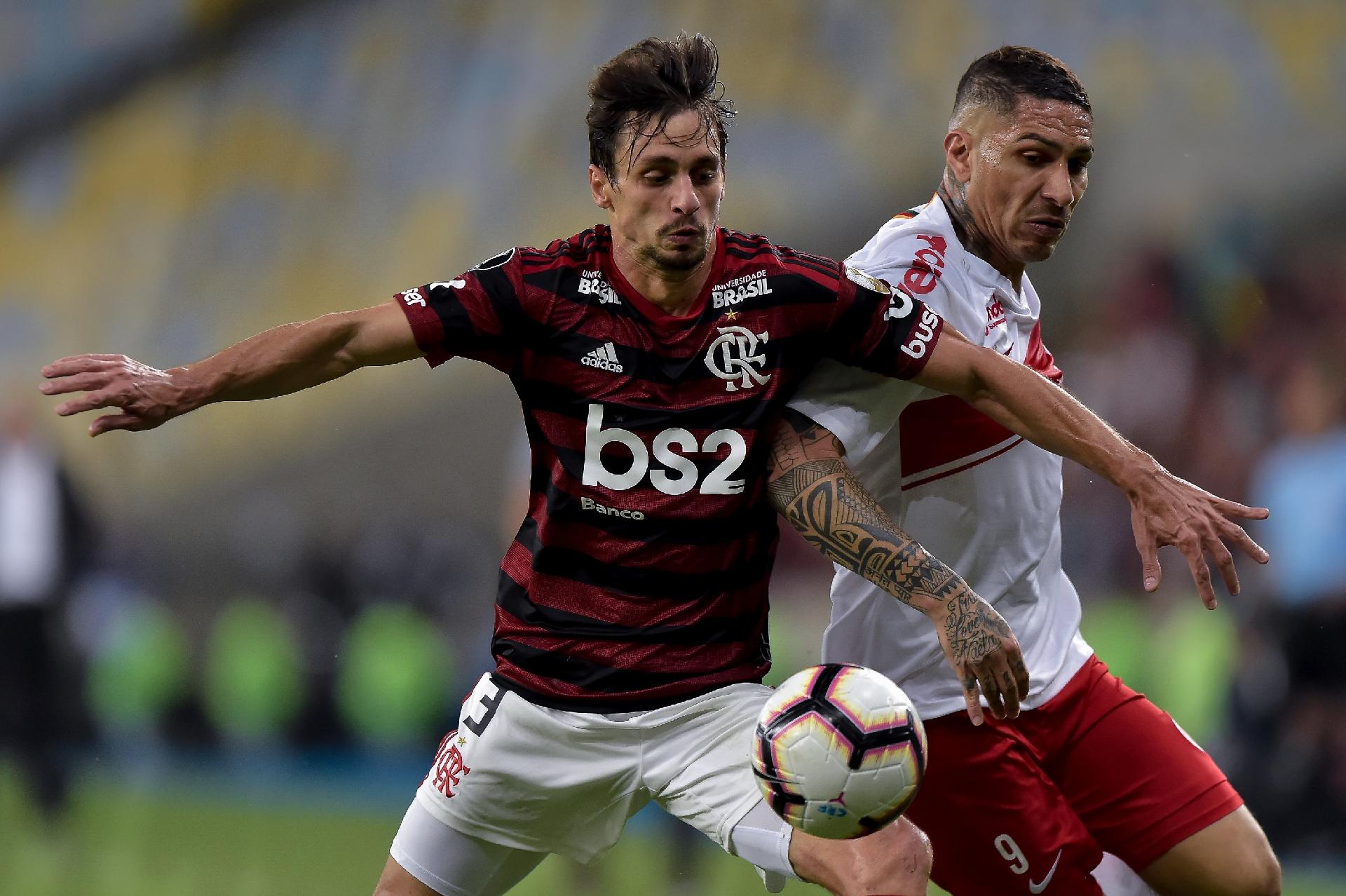 Conmebol Divulga Dialogo Com Var Em Flamengo E Inter Pela Libertadores 23 08 2019 Uol Esporte