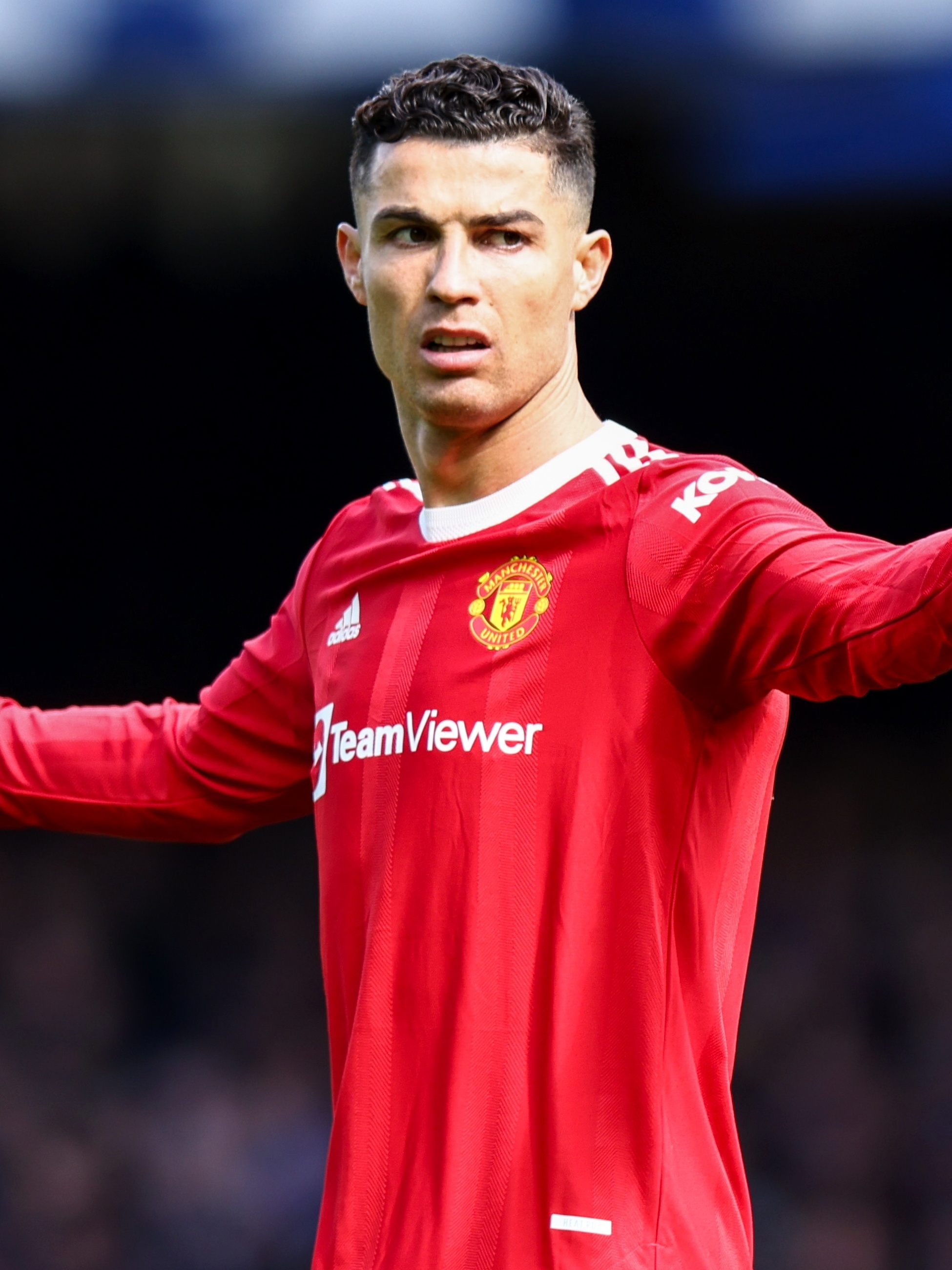 Cristiano Ronaldo se recupera de dores no quadril e volta ao time do  Manchester United no sábado, futebol inglês