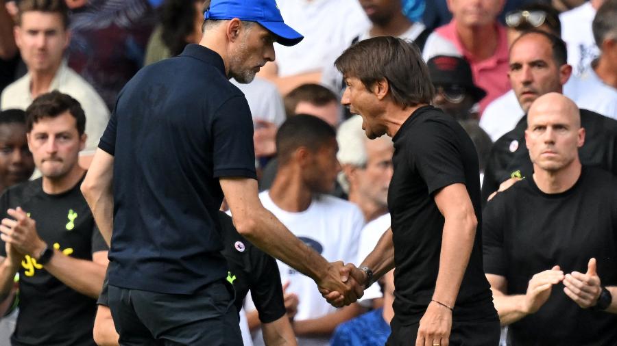 Thomas Tuchel e Antonio Conte se desentenderam após a partida entre Chelsea e Tottenham - Glyn Kirk/AFP
