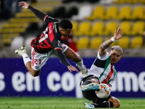 Tite definha diante de um Flamengo melancólico no Chile