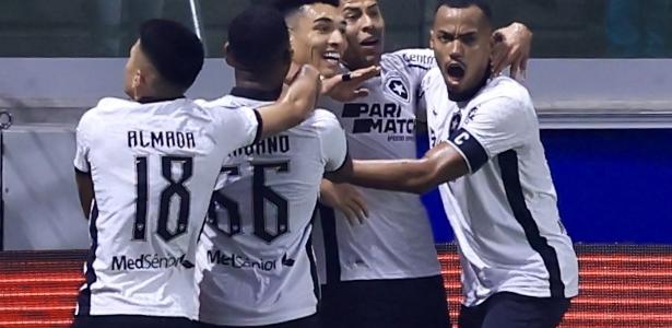 Com gol anulado no final, Palmeiras empata com o Botafogo e está eliminado