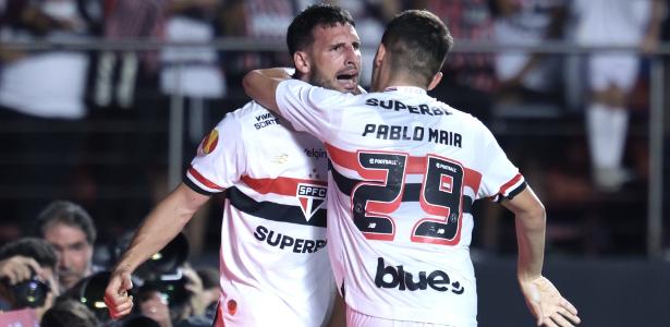 São Paulo goleia Mirassol em noite de quebra de jejum de Calleri