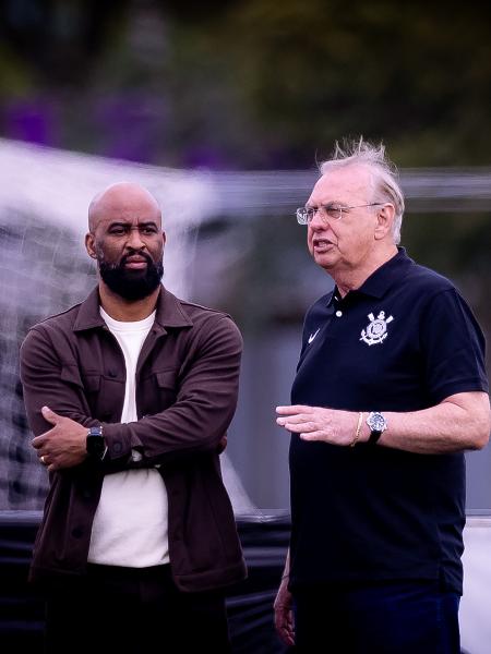 Fabinho Soldado, executivo de futebol, e Osmar Stabile, presidente interino do Corinthians Fabinho Soldado, executivo de futebol, e Osmar Stabile, presidente interino do Corinthians