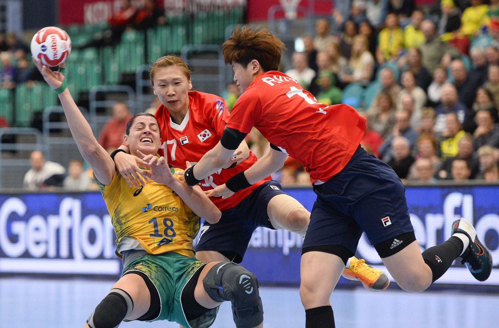 AFP PHOTO / JONATHAN NACKSTRAND