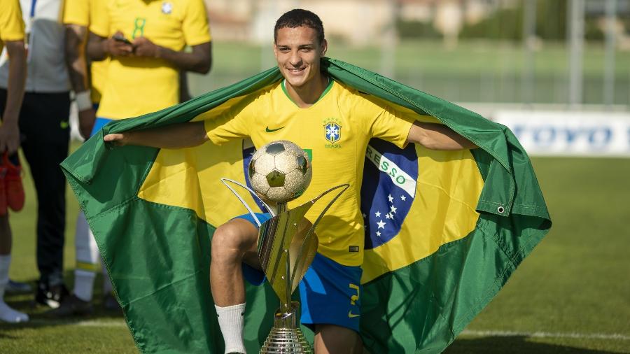 O garoto Antony, do São Paulo, participou do Torneio de Toulon com a seleção brasileira olímpica - Tim Clayton/Corbis via Getty Images