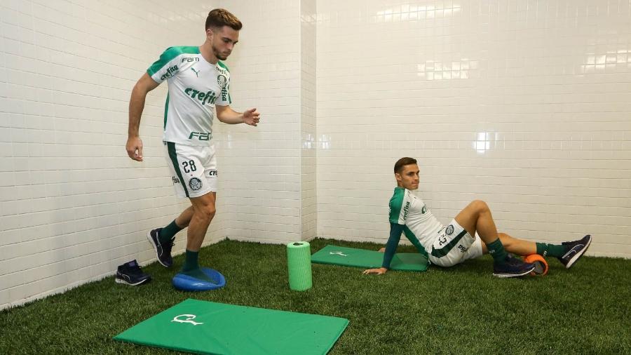 Hyoran e Raphael Veiga podem ser negociados pelo Palmeiras - Cesar Greco/Ag. Palmeiras/Divulgação