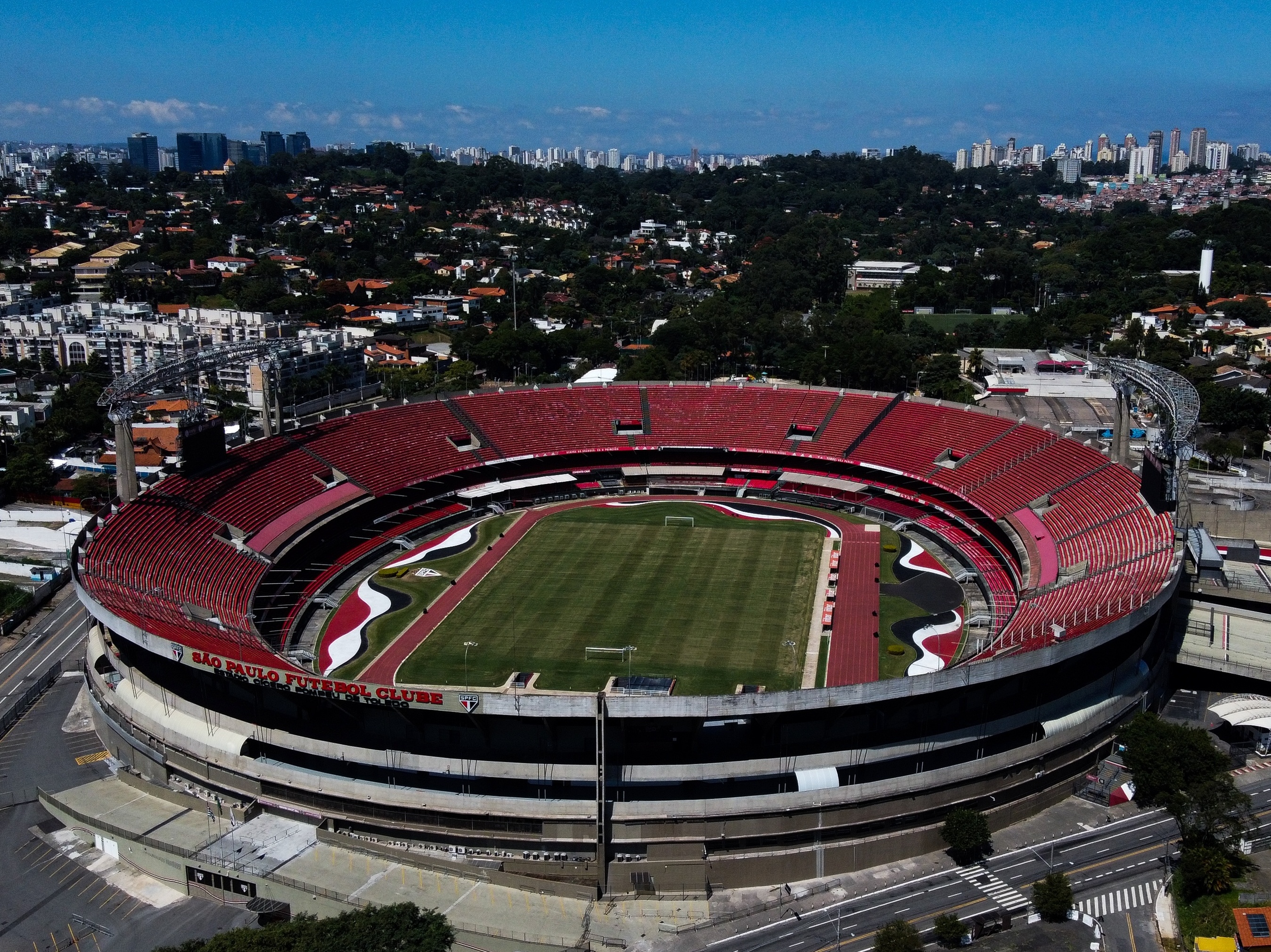 No Vou Jogar No Morumbi, são-paulinos realizam sonho de jogar com