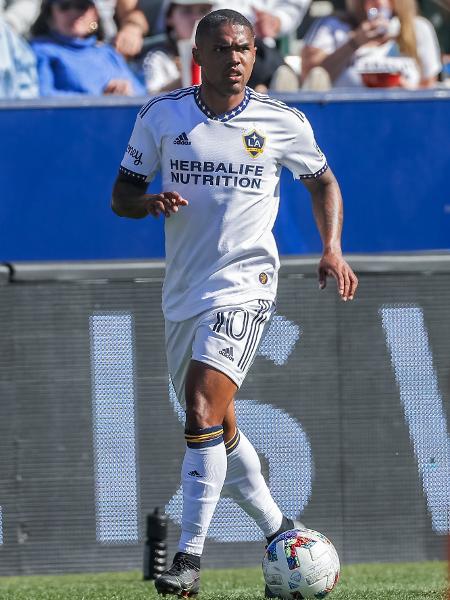 Douglas Costa em estreia pelo Los Angeles Galaxy - Reprodução Web: // Twitter LA Galaxy