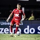 Santos tenta segurar Gabriel Brazão e admite negociação por João Paulo
