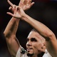 STJD suspende Paulinho, do Palmeiras, por gesto obsceno contra o Flamengo
