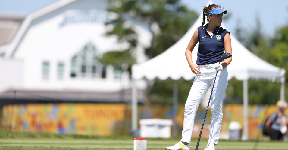 Luiza Altmann durante o round 1 da disputa mista de golfe. Brasil fechou em quinto
