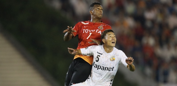 Nagoya Grampus foi derrotado pelo V-Varen Nagasaki, mas brasileiro marcou dois - Divulgação/nge_official