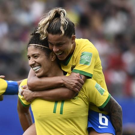 Cristiane comemora gol na estreia do Brasil na Copa do Mundo feminina - Jeff Pachoud/AFP