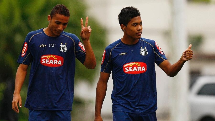 Danilo e Alex Sandro, na época em que jogavam no Santos - Ricardo Saibun/Santos FC