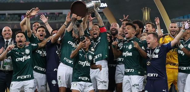 O processo de idiotização sobre o Mundial conquistado pelo Palmeiras