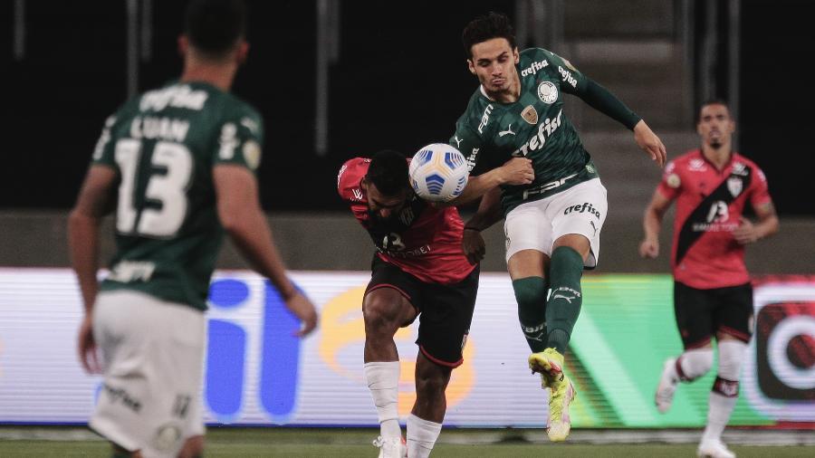 CBF adia jogo entre Corinthians e Grêmio