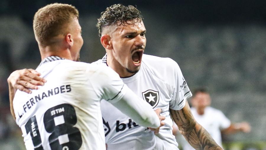 Tiquinho Soares, do Botafogo, comemora gol contra o Atlético-MG pelo Brasileirão - GIAZI CAVALCANTE/CÓDIGO19/ESTADÃO CONTEÚDO