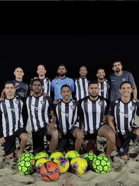 Botafogo: time de beach soccer de surdos treina em Copacabana