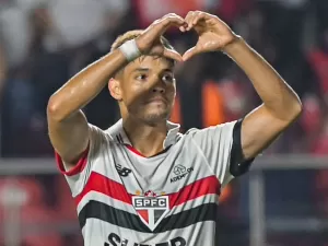 Antes titular, Bobadilla some no São Paulo e não joga há quase dois meses