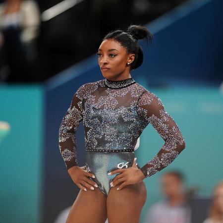 Simone Biles sentiu a panturrilha durante o classificatório nas Olimpíadas de Paris