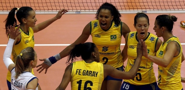 Seleção brasileira de vôlei encarou as tailandesas neste sábado, no Ibirapuera - Reuters