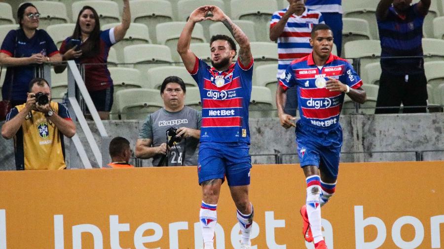 André Luis comemora gol do Fortaleza contra o Cruzeiro; atacante não enfrenta o Timão - RONALDO OLIVEIRA/AGÊNCIA O DIA/ESTADÃO CONTEÚDO
