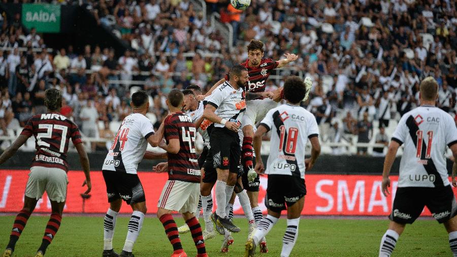 No primeiro turno do Brasileiro, Vasco e Flamengo se enfrentaram em Brasília - Alexandre Vidal / Site oficial do Flamengo