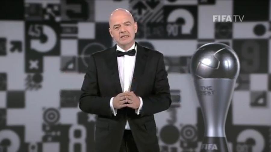 Gianni Infantino, presidente da Fifa, homenageia Maradona e Paolo Rossi - Reprodução/Fifa TV