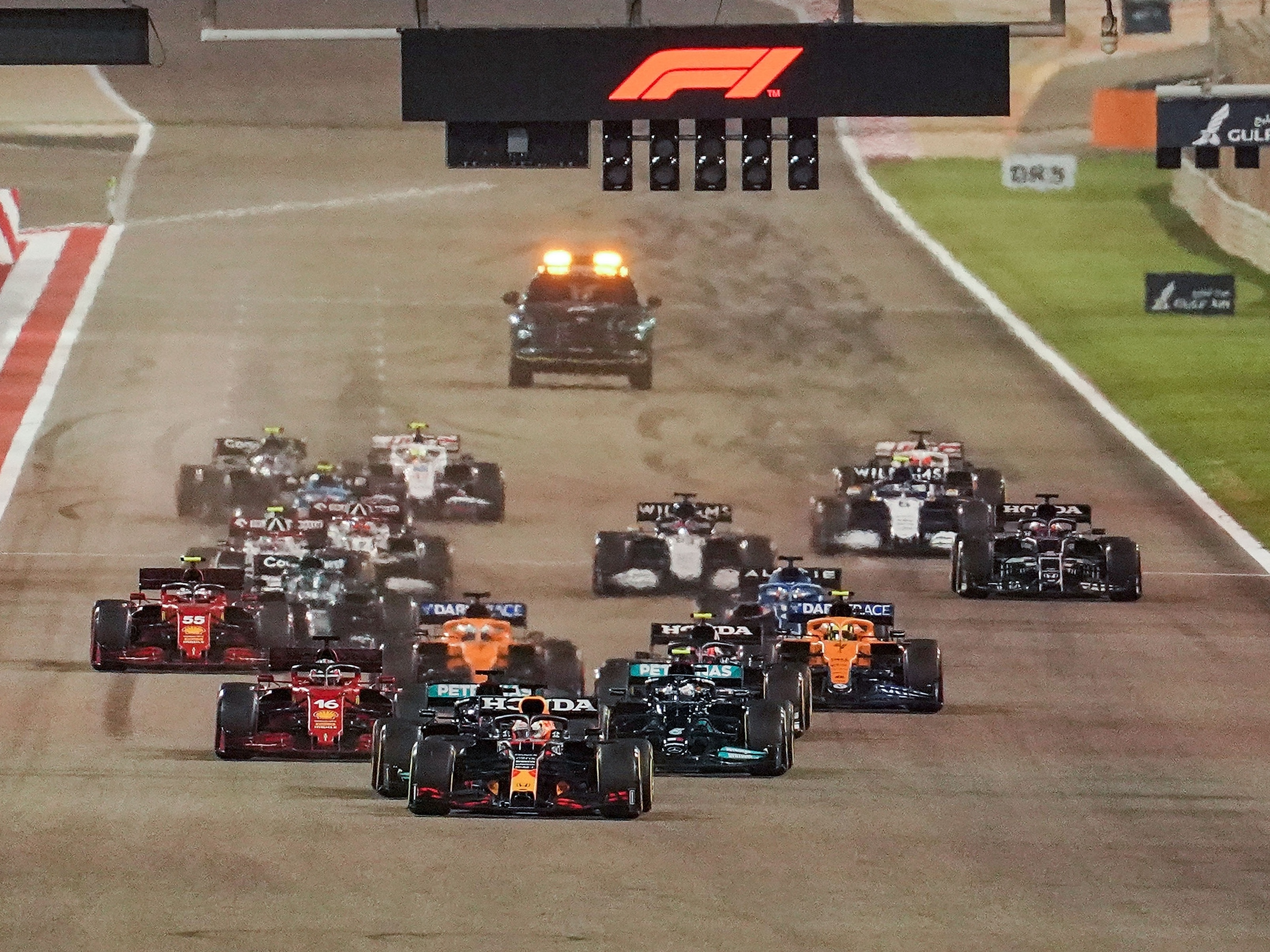 Pérez domina primeiro treino livre do GP do Bahrein de F1 - Notícia de  Fórmula 1 - Grande Prêmio