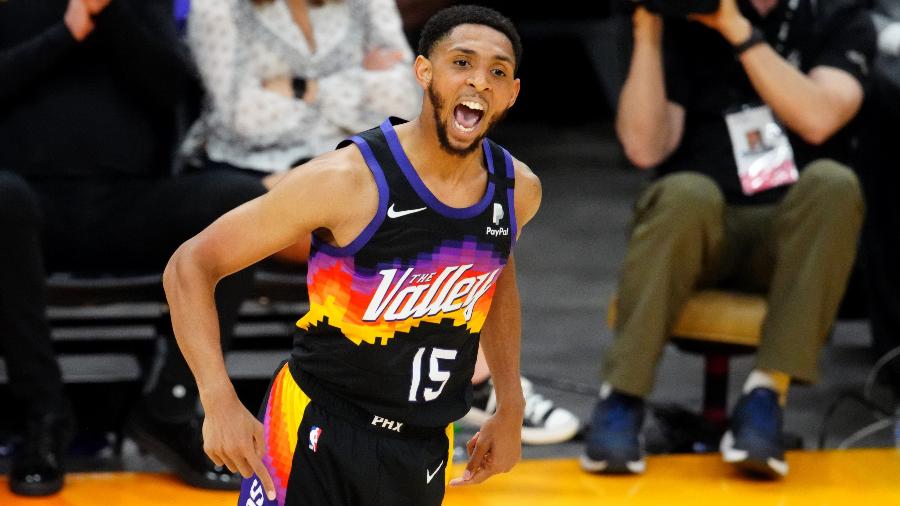 Cameron Payne comemora cesta do Phoenix Suns contra o Los Angeles Clippers nos playoffs da NBA - Mark J. Rebilas/USA TODAY Sports