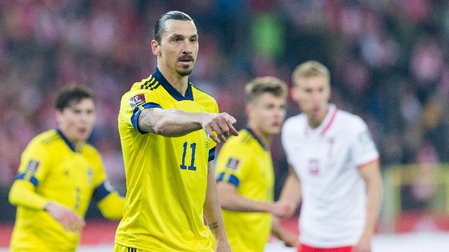 Zlatan Ibrahimovic durante a derrota da Suécia para a Polônia  - NurPhoto/NurPhoto via Getty Images