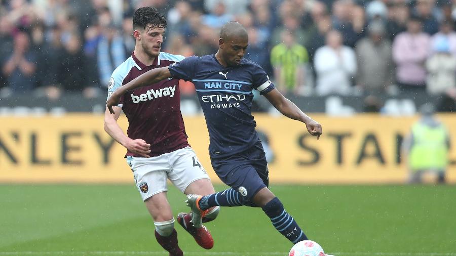 Declan Rice, do West Ham, está na mira do City, enquanto Fernandinho já se despediu - Rob Newell / CameraSport via Getty Images