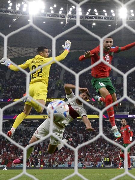 Como se diz goleiro em português de Portugal?