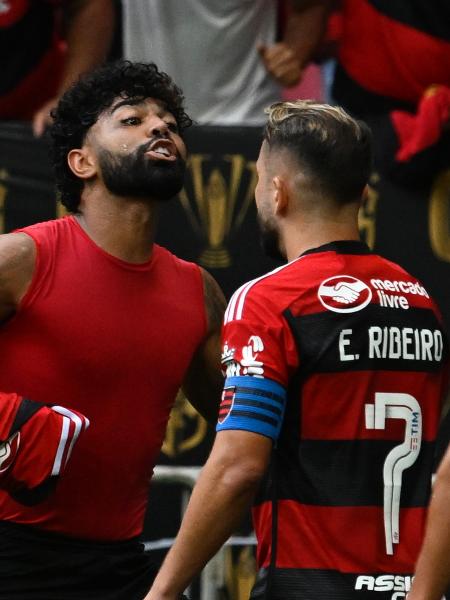 Gabigol marcou dois, mas não evitou derrota do Flamengo diante dos paulistas - Mateus Bonomi/AGIF
