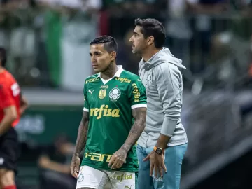 Abel diz que Dudu tem de correr atrás do 'comboio andando' do Palmeiras