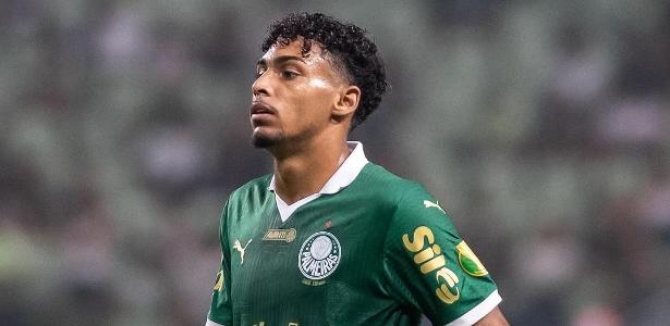 Palmeiras contará com Luighi e volta de titulares contra Grêmio; confira escalações.
