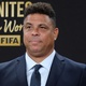 Ronaldo coloca Messi entre os maiores e elogia Mbapp&eacute;: 'Lembra meu auge'