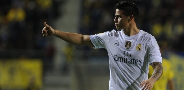 James Rodríguez tem feito temporada irregular no Real Madrid - CRISTINA QUICLER / AFP