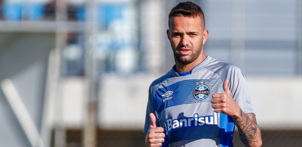 Luan segue negociando renovação de contrato com o Grêmio e clube está otimista - Lucas Uebel/Grêmio