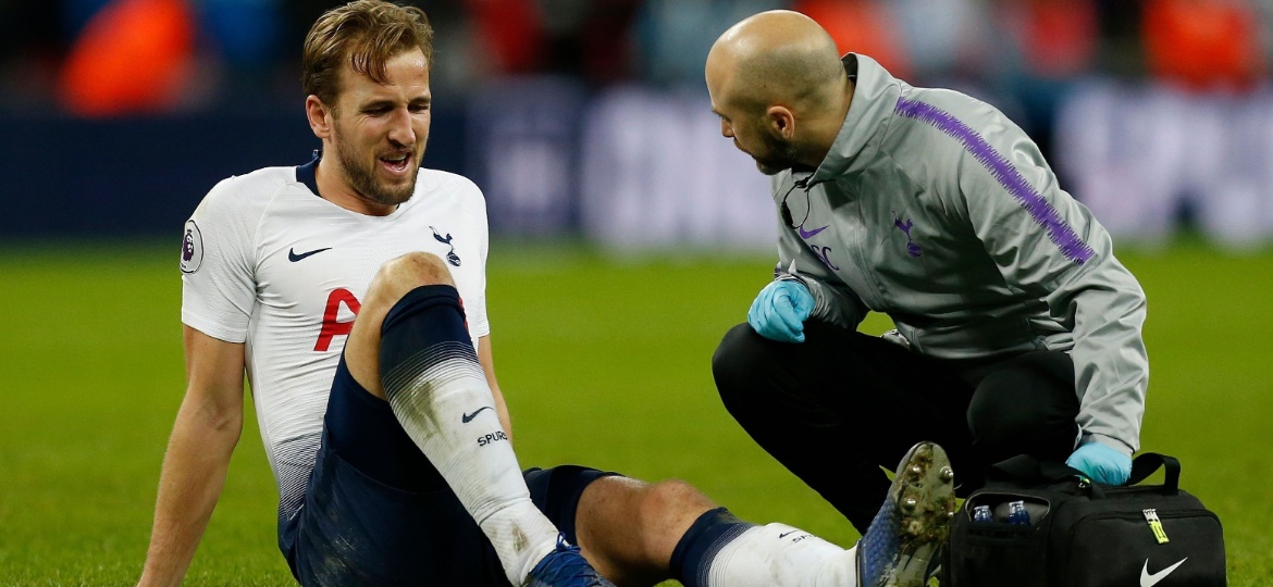 Harry Kane machucado lesão Tottenham - Ian Kingthon/AFP