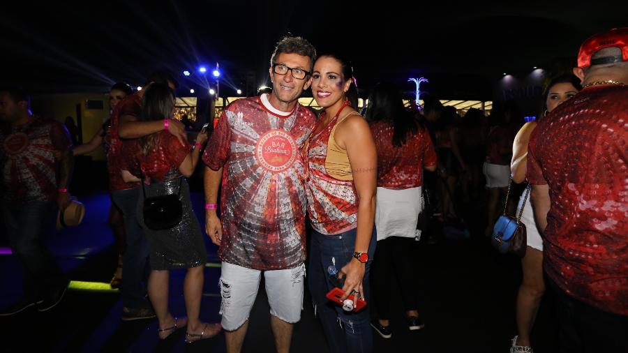 Craque Neto e a mulher, Sandra, no Carnaval de São Paulo - Claudio Augusto/Brazil News