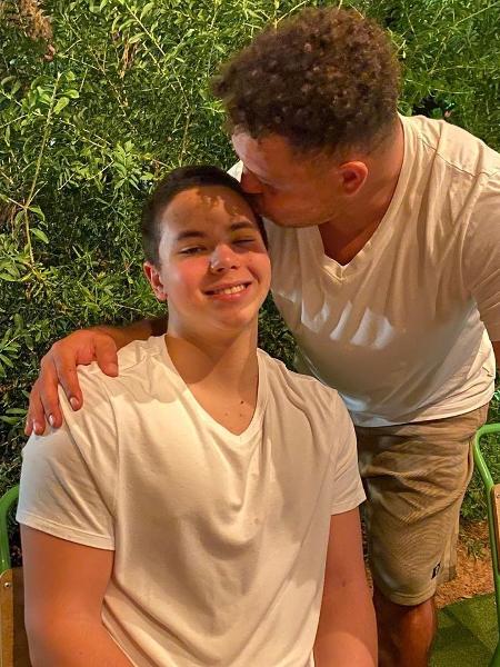 Ronaldo posou com o filho nas redes sociais - Reprodução/Instagram @ronaldo