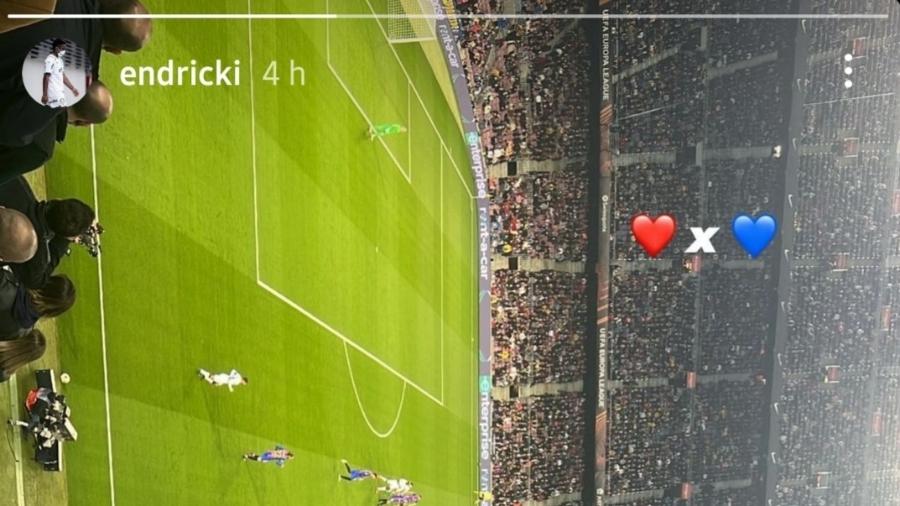 Endrick, do Palmeiras, assiste o empate entre Barcelona e Napoli pela Liga Europa - Reprodução/Instagram