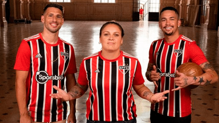 São Paulo lança segundo uniforme para a temporada 2023; veja fotos, são  paulo