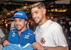 Antes da Copa, seleção uruguaia visita equipe de F1 em Abu Dhabi; veja - Divulgação/Uruguai