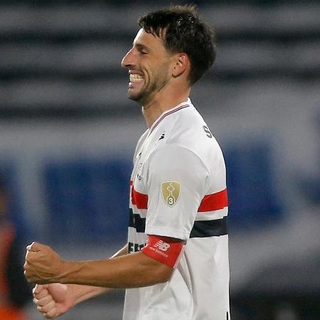 Calleri inicia recuperação após cirurgia bem-sucedida - DIEGO LIMA/AFP
