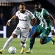 Neymar marca em retorno, mas Santos s&oacute; empata com lanterna Chape na Vila