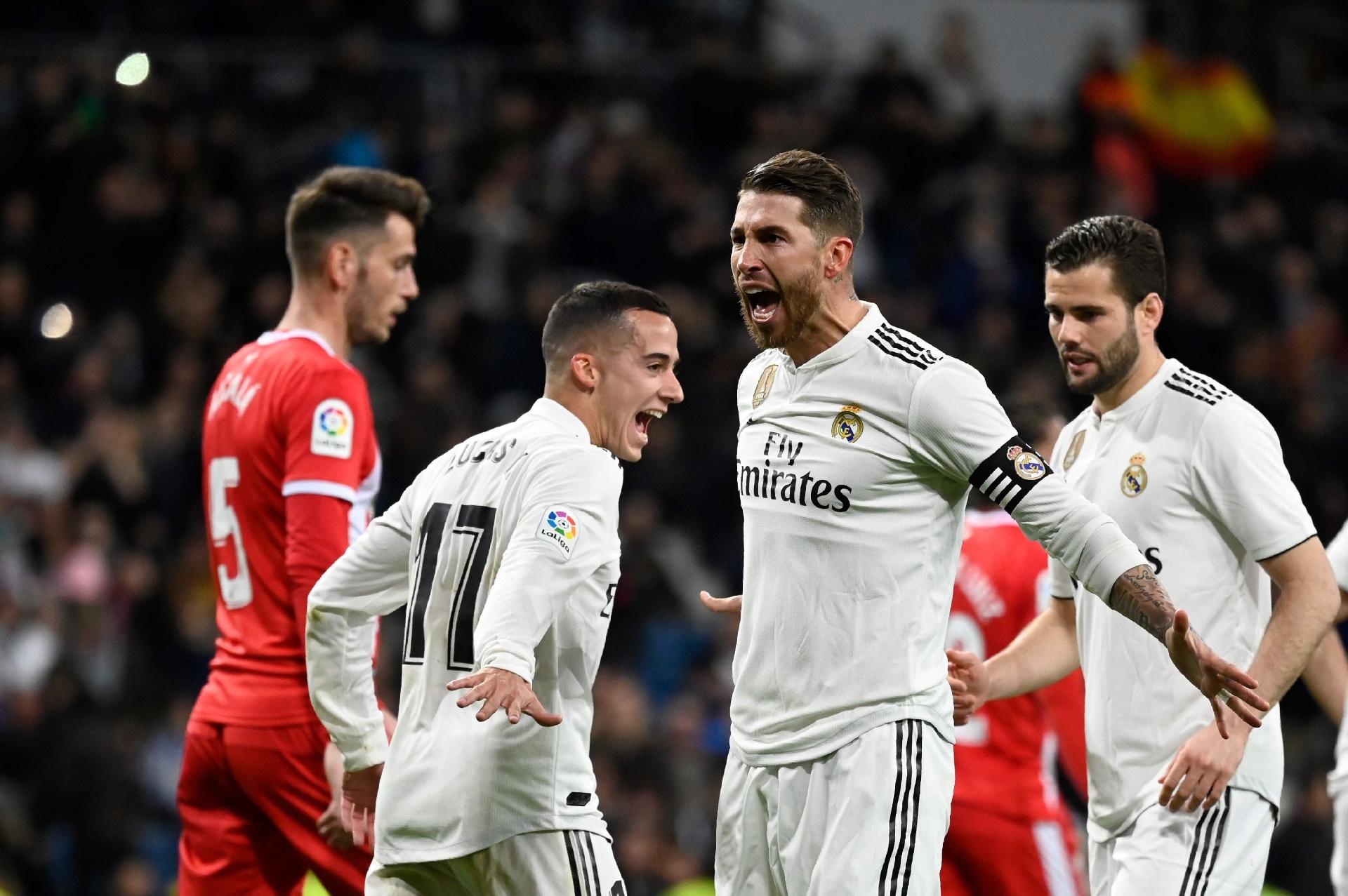 se busca chico para trio madrid